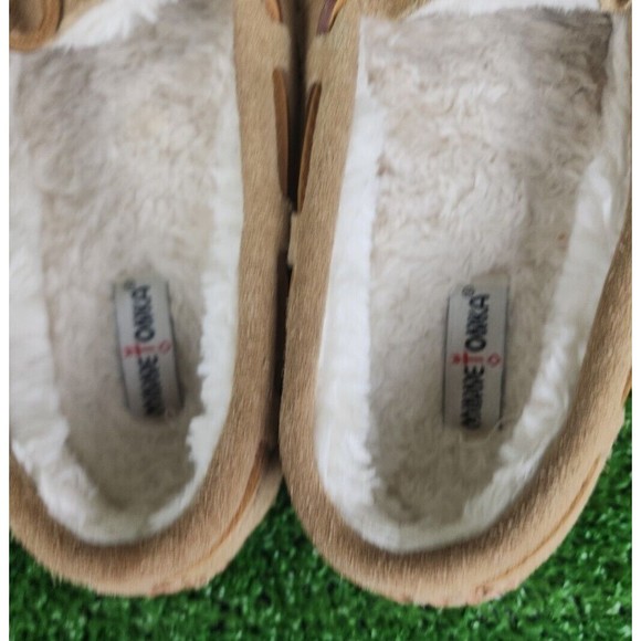 Minnetonka Kid's Light Brown Upper Leather Slipper Shoes Slip On Comfy Size 2 - Picture 3 of 6
